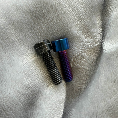 Tuttio Titanium Direct Mount Bolts